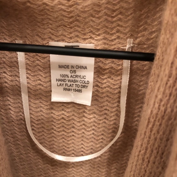 DRAPED Sleeveless Fringe Trim Cardigan - Picture 4 of 5